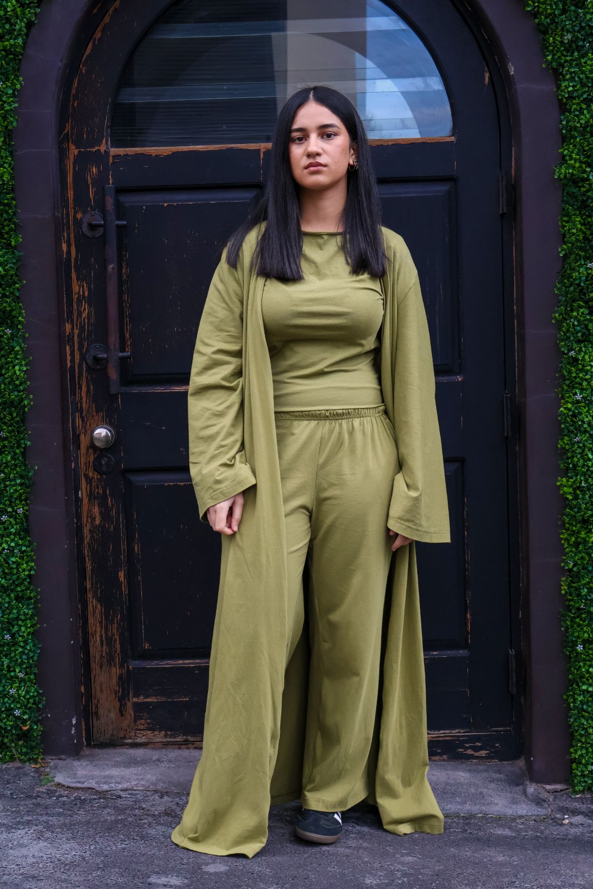 Hiraa 3-Piece Set in Olive, front view